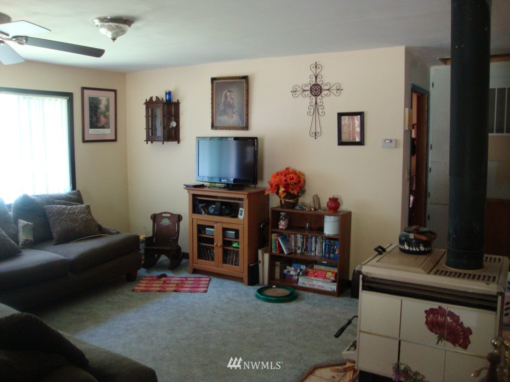 151 North Mahaffey Road Kelso, WA 98626 - Photo 7 of 15 Gallery Image 7