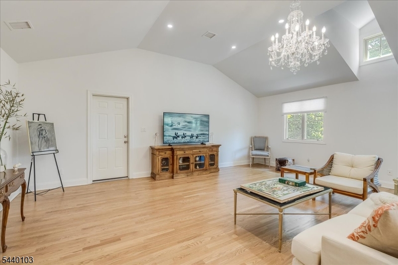 8 Sheeprock Road Kinnelon, NJ 07405 - Photo 9 of 47