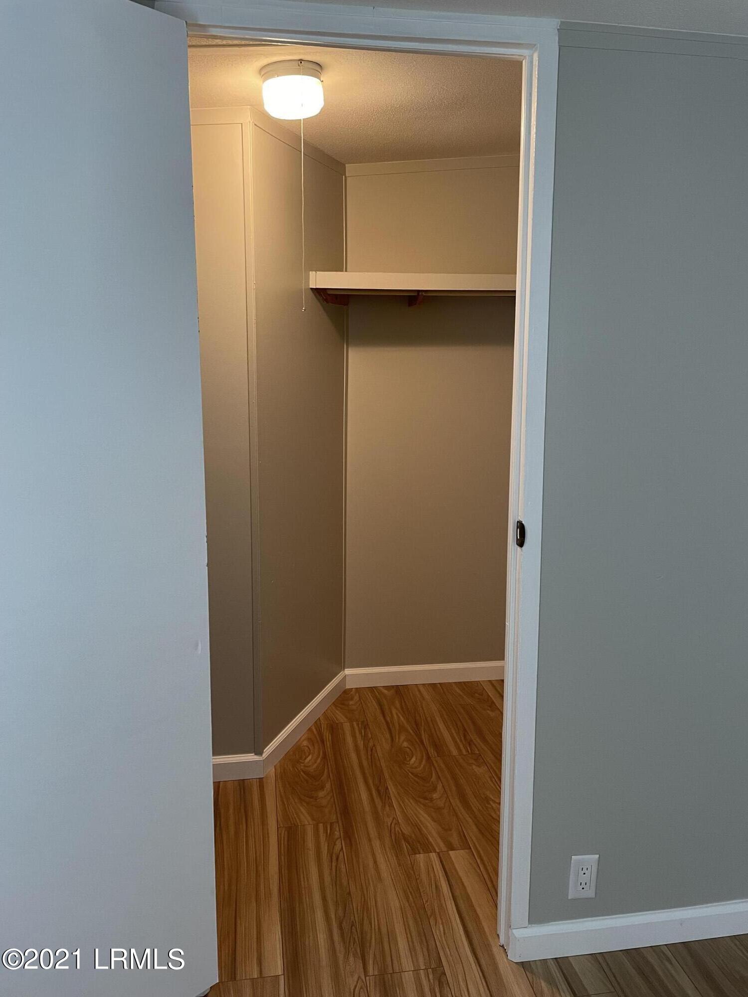 105 Joppa Road Beaufort, SC 29906 - Photo 16 of 20 Walk-in Closet