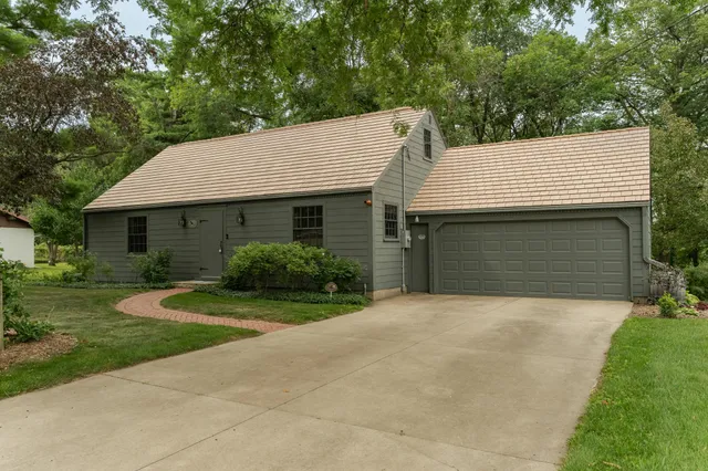 $550,000 | 2645 Riverside Lane Northeast, Rochester, MN 55906