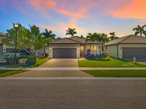$4,200 | 8359 Hanoverian Drive, Lake Worth, FL 33467