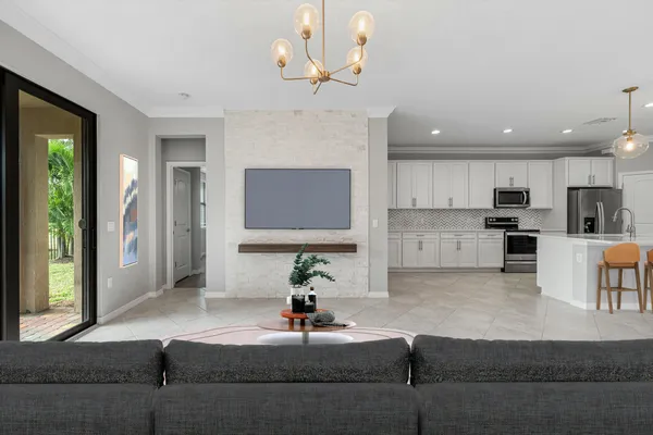 $4,200 | 8359 Hanoverian Drive, Lake Worth, FL 33467