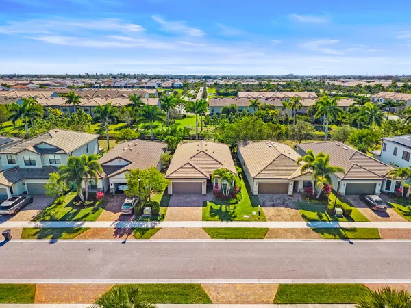 $4,200 | 8359 Hanoverian Drive, Lake Worth, FL 33467