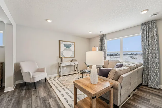 $399,990 | 1908 Highview Terrace, Shakopee, MN 55379