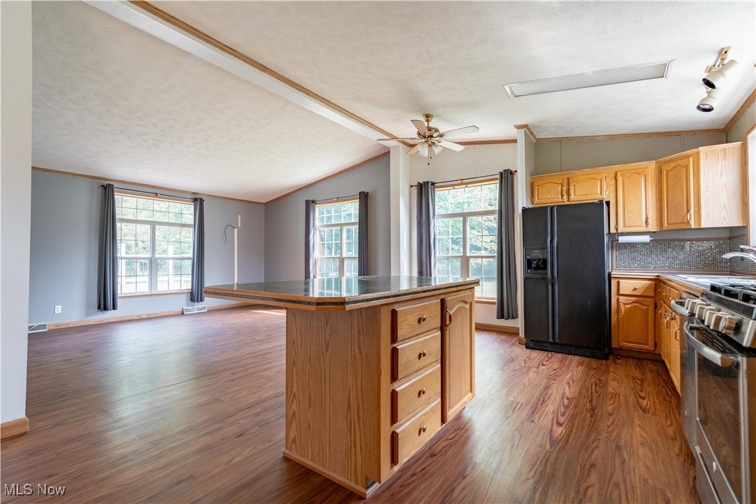 10621 Jones Road Diamond, OH 44412 - Photo 13 of 42 Gallery Image 13