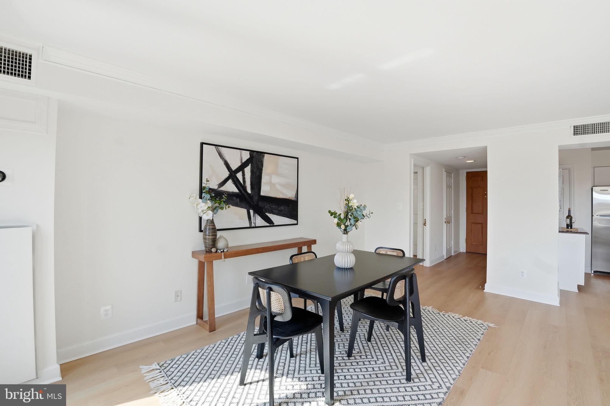 1080 Wisconsin Avenue Northwest, Unit 305 Washington, DC 20007 - Photo 11 of 27 Dining area