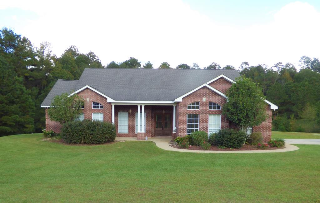 1089 Quail Ridge Drive McComb, MS 39648 - Photo 1 of 31 Main View