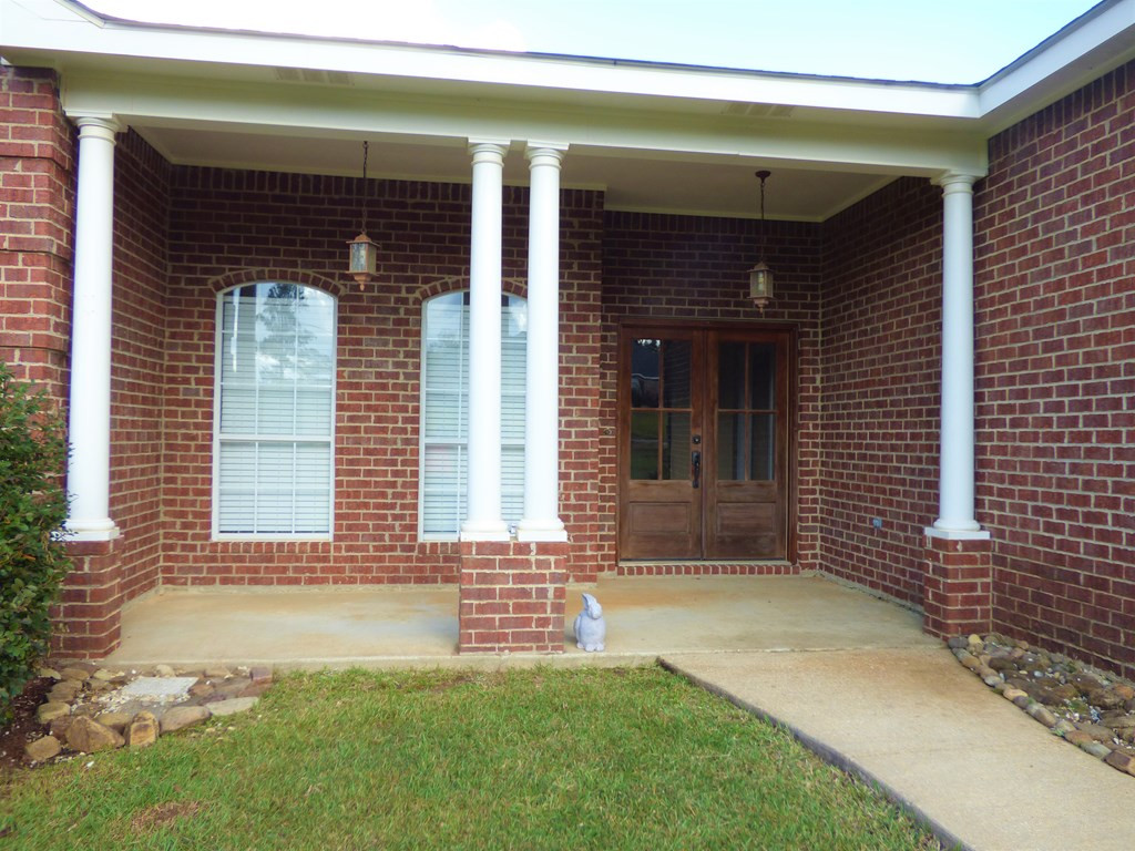 1089 Quail Ridge Drive McComb, MS 39648 - Photo 2 of 31 Photo 2
