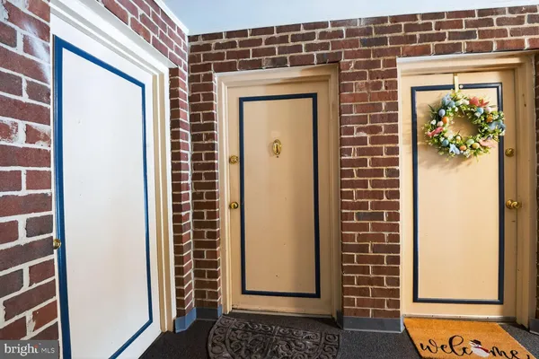 $1,300 | 105 Fitz Court, Unit 204, Reisterstown, MD 21136
