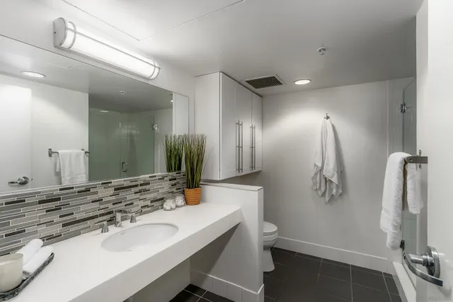 $925,000 | 350 West Ash Street, Unit 1207, San Diego, CA 92101