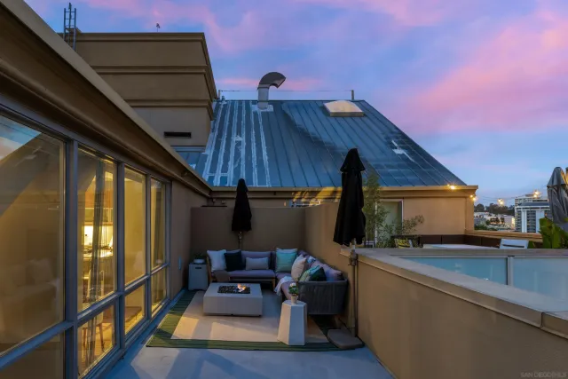 $925,000 | 350 West Ash Street, Unit 1207, San Diego, CA 92101