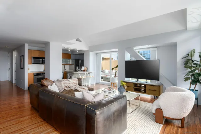 $925,000 | 350 West Ash Street, Unit 1207, San Diego, CA 92101