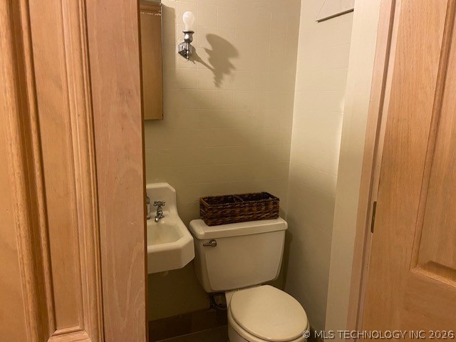 1620 Bixby Avenue Southwest Ardmore, OK 73401 - Photo 52 of 66 Basement bathroom