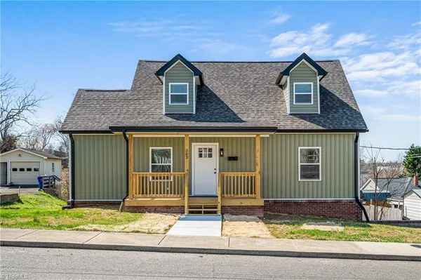 $384,900 | 303 Orchard Street, Mount Airy, NC 27030