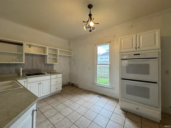 $110,000 | 1321 South Washington Street, Marion, IN 46953
