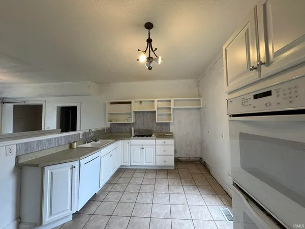 $110,000 | 1321 South Washington Street, Marion, IN 46953