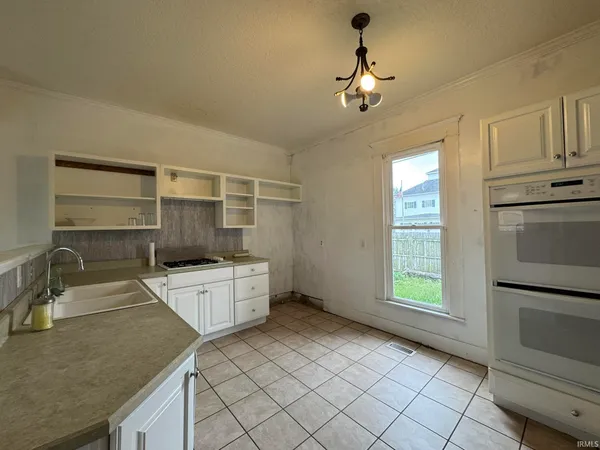 $110,000 | 1321 South Washington Street, Marion, IN 46953