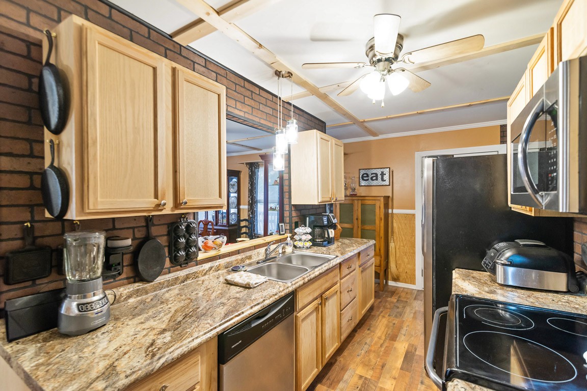 210 Wooten Park Road Red Boiling Springs, TN 37150 - Photo 10 of 21 Gallery Image 10