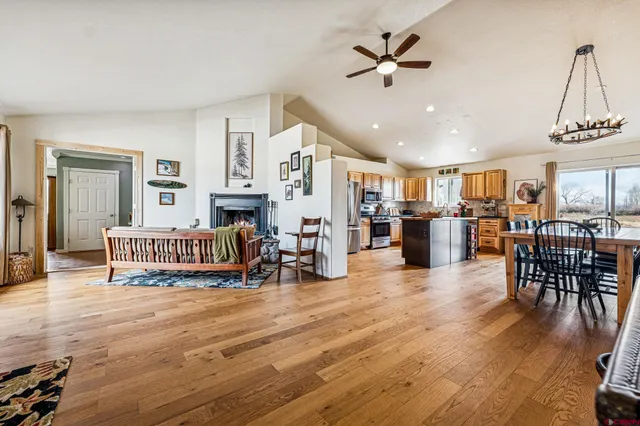 $979,000 | 231 Mesa Heights, Durango, CO 81303