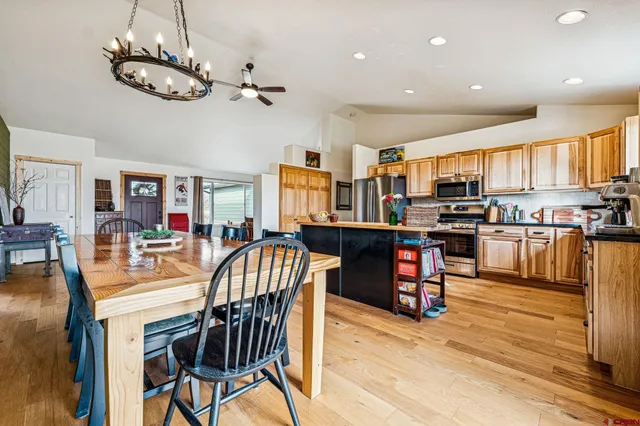 $979,000 | 231 Mesa Heights, Durango, CO 81303