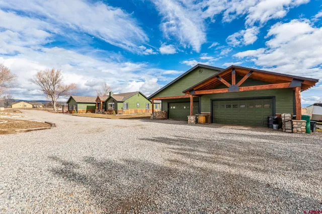 $979,000 | 231 Mesa Heights, Durango, CO 81303
