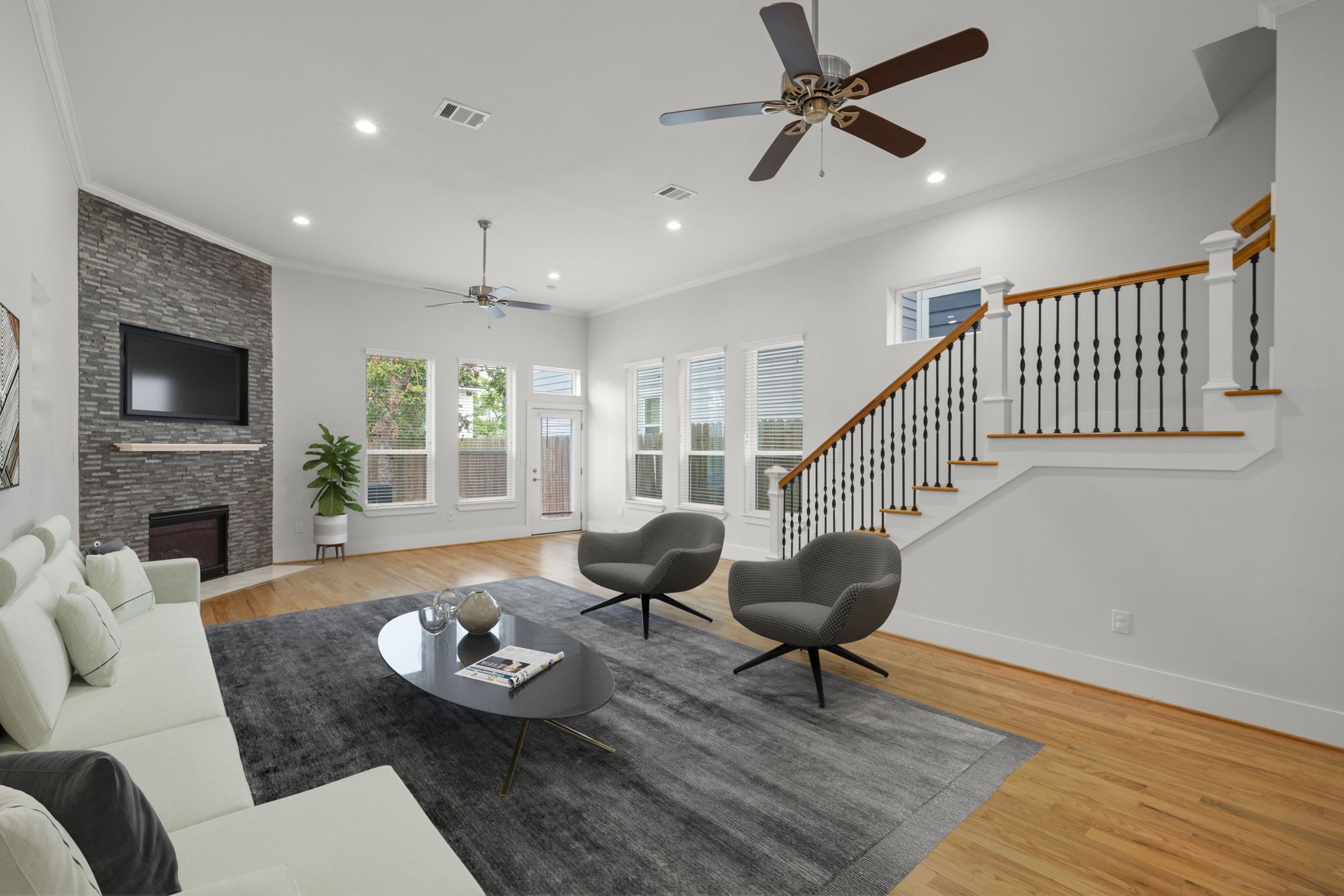 206 Burr Street, Unit A Houston, TX 77011 - Photo 1 of 46