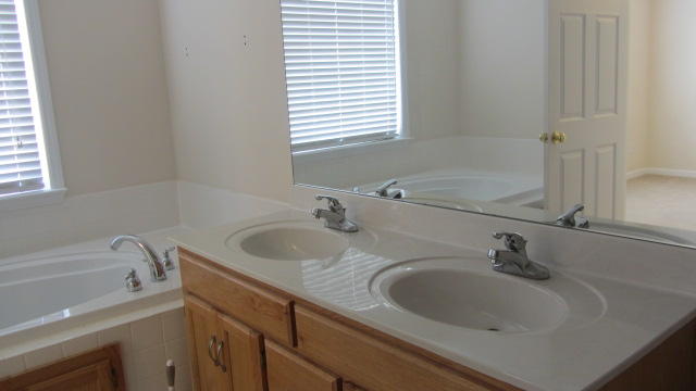 84 Cummings Road Ringgold, GA 30736 - Photo 10 of 18 IMG_2441.JPG