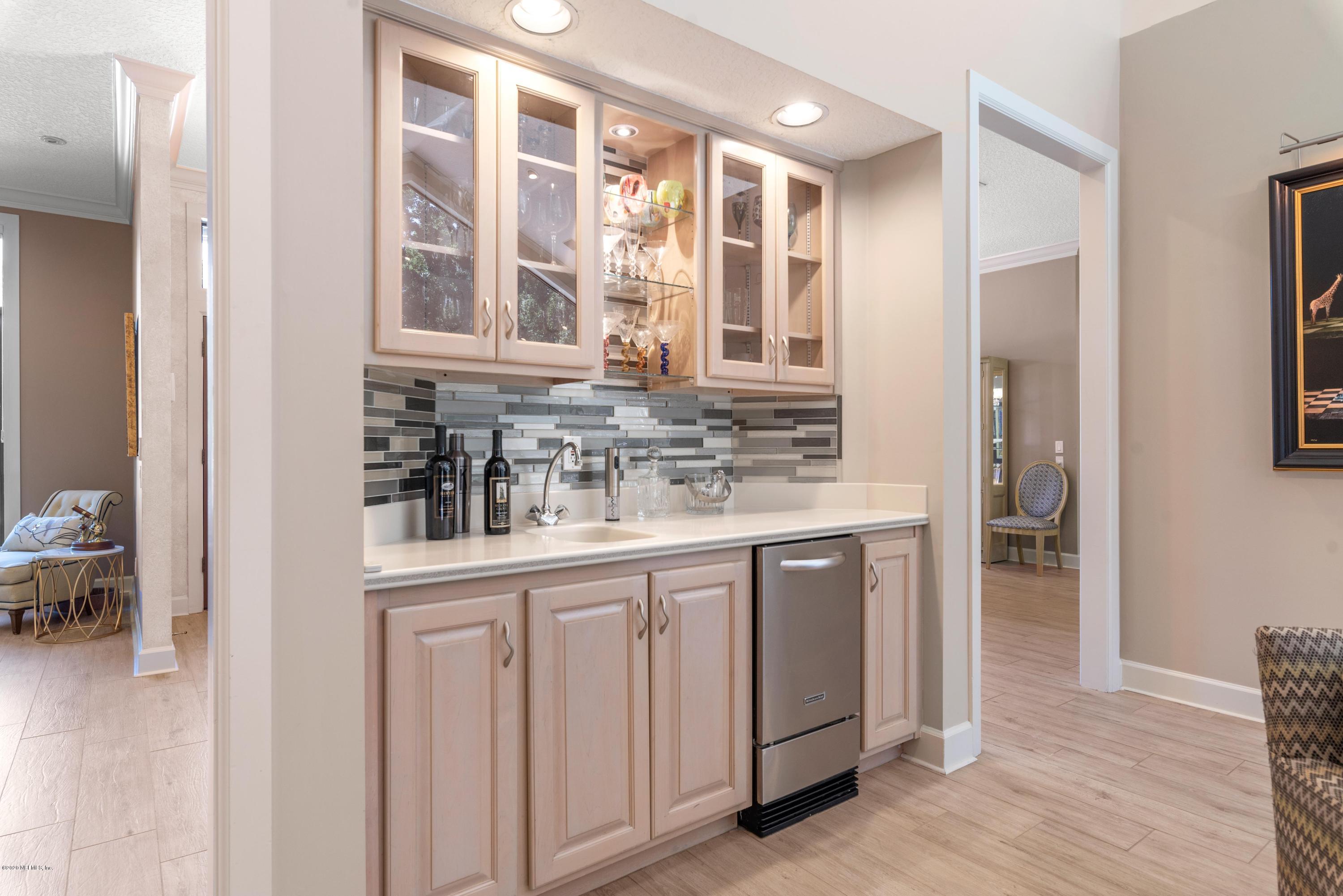 8195 Shady Grove Road Jacksonville, FL 32256 - Photo 8 of 38 Wet Bar
