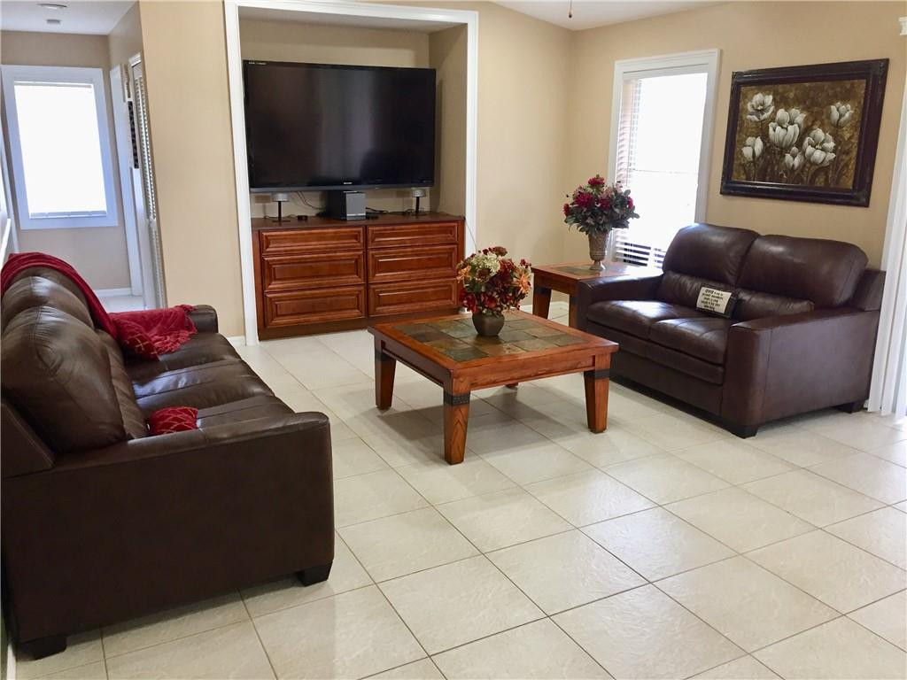 10386 Canoe Brook Circle Boca Raton, FL 33498 - Photo 16 of 36 Family Room 3