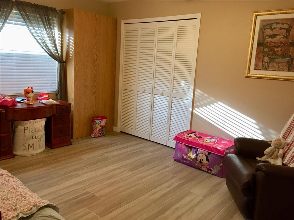 10386 Canoe Brook Circle Boca Raton, FL 33498 - Photo 23 of 36 Middle Bedroom