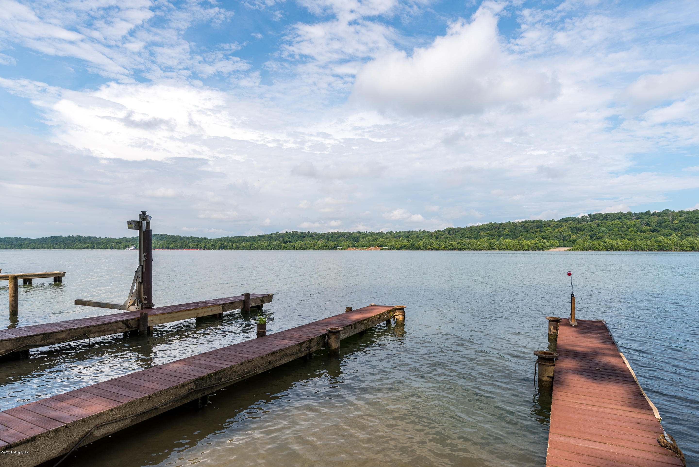 1626 Riverside Drive Prospect, KY 40059 - Photo 21 of 25 A RS Docks