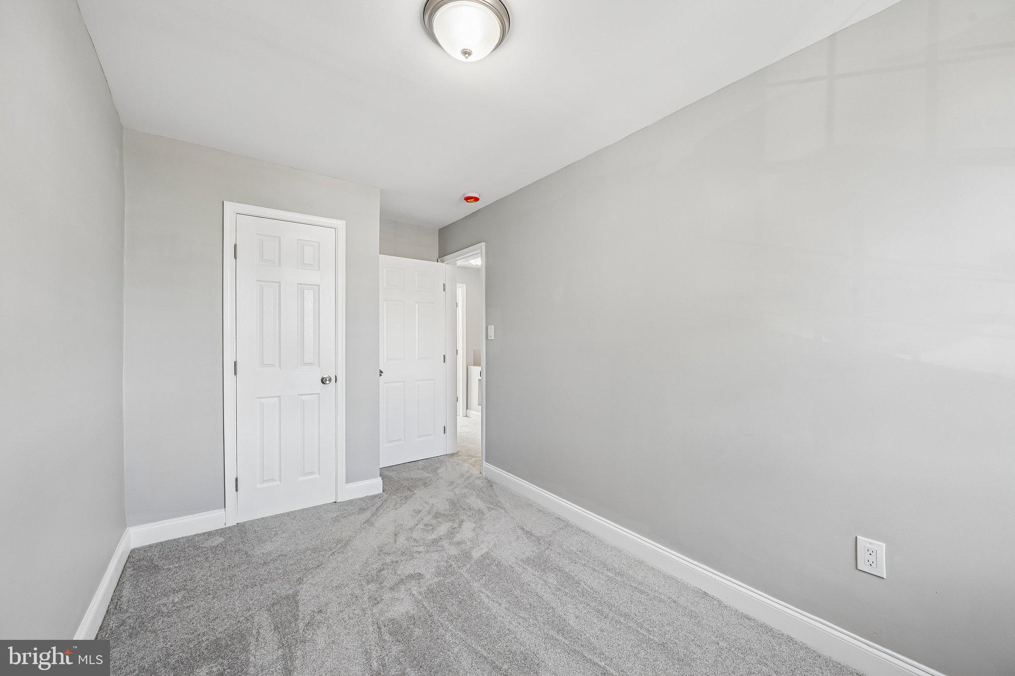 628 Roundview Road Baltimore, MD 21225 - Photo 26 of 43