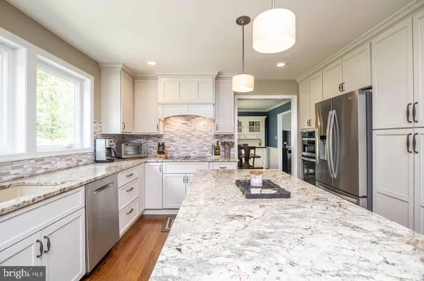 $879,000 | 12914 Falls Road, Cockeysville, MD 21030