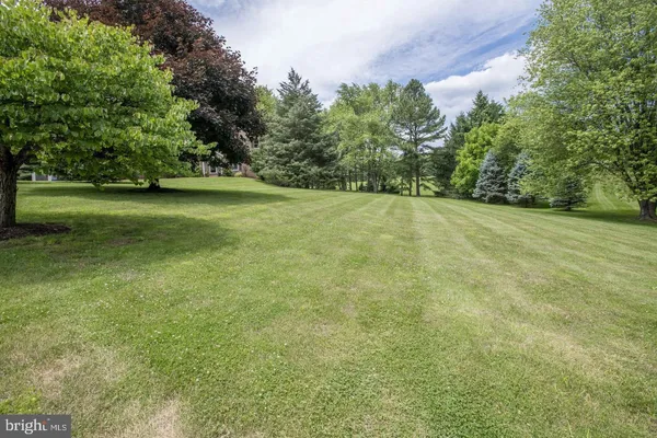 $879,000 | 12914 Falls Road, Cockeysville, MD 21030