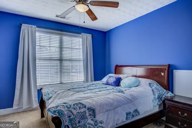 a park view with a entertaining space