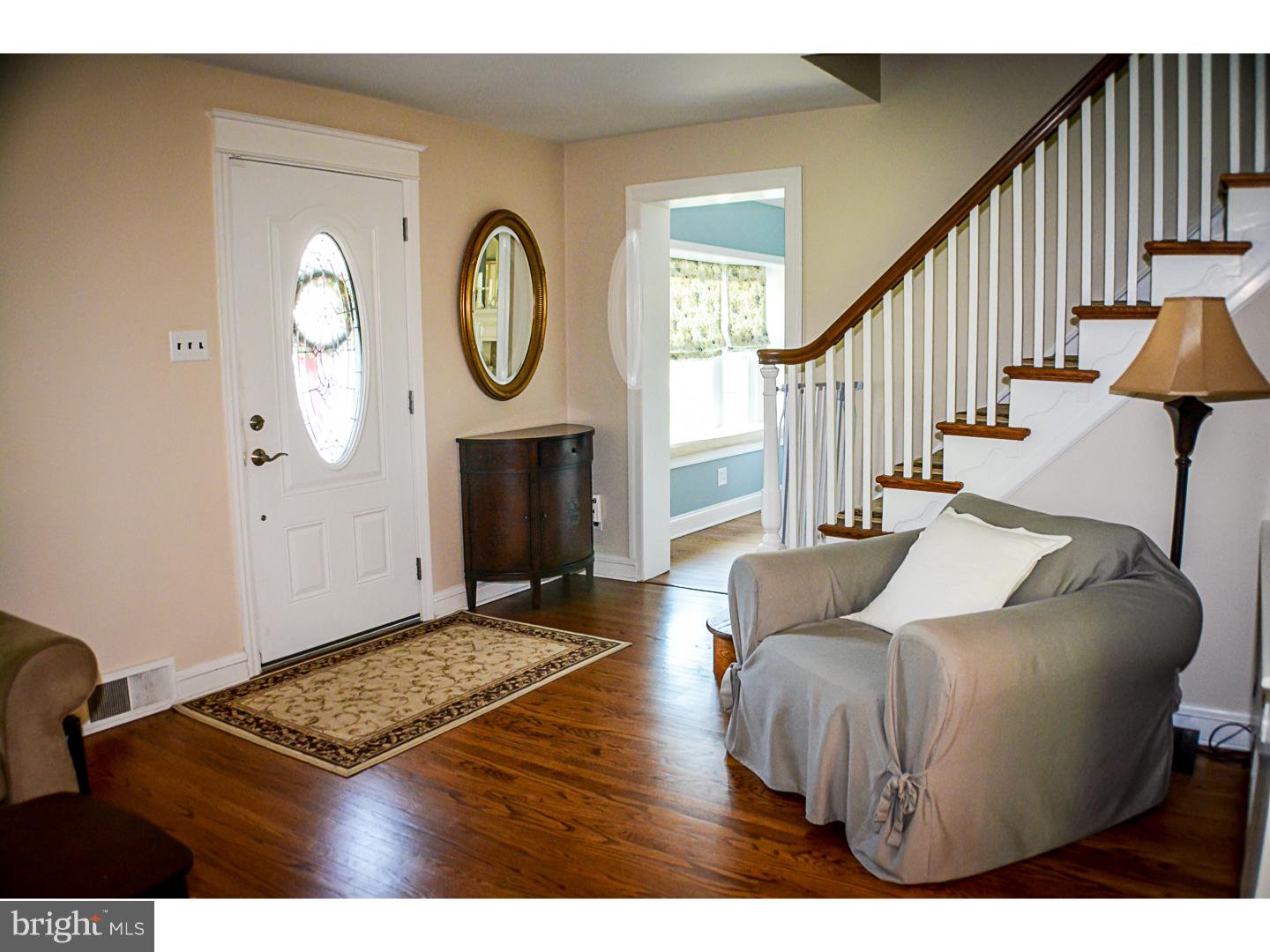 517 Upland Road Havertown, PA 19083 - Photo 3 of 25 Living Room