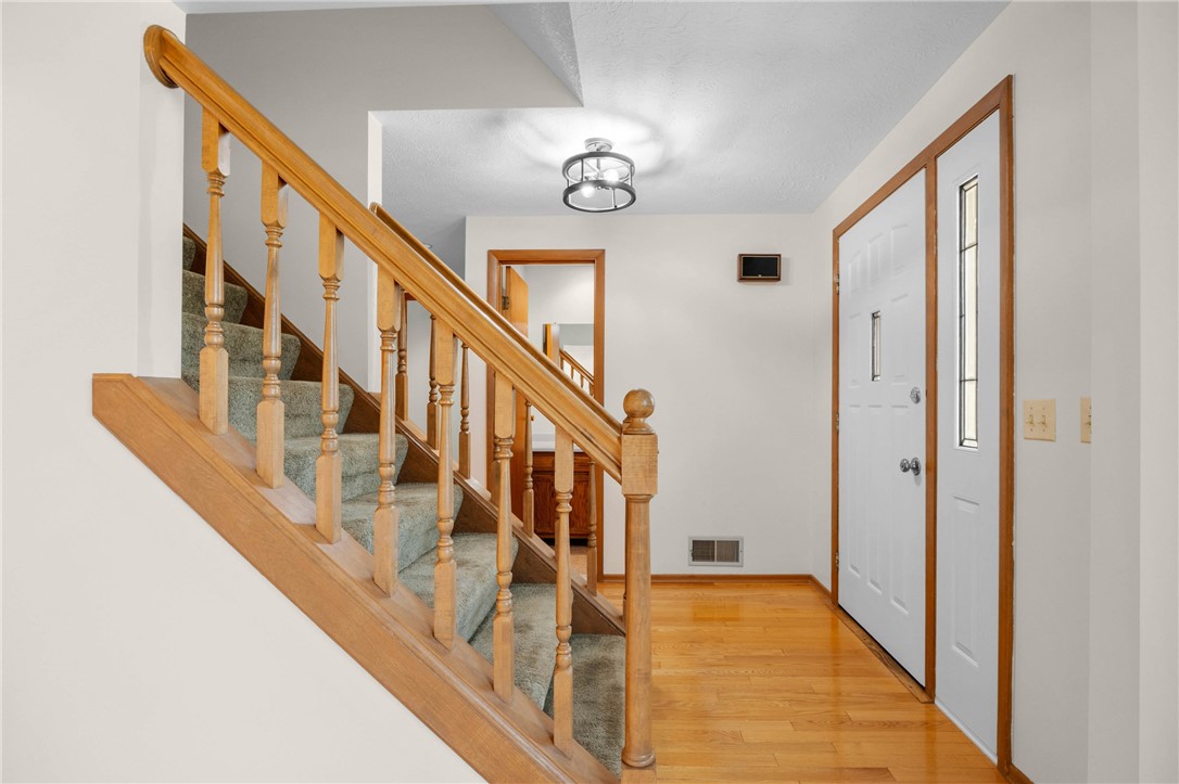 12 Forest Meadow Trail Rochester, NY 14624 - Photo 5 of 48