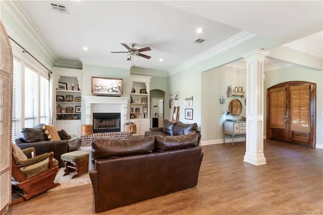 $309,950 | 4821 Jim Kent Road, Dequincy, LA 70633