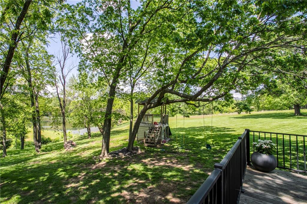 3909 Northeast Beach Road Lee's Summit, MO 64064 - Photo 28 of 31