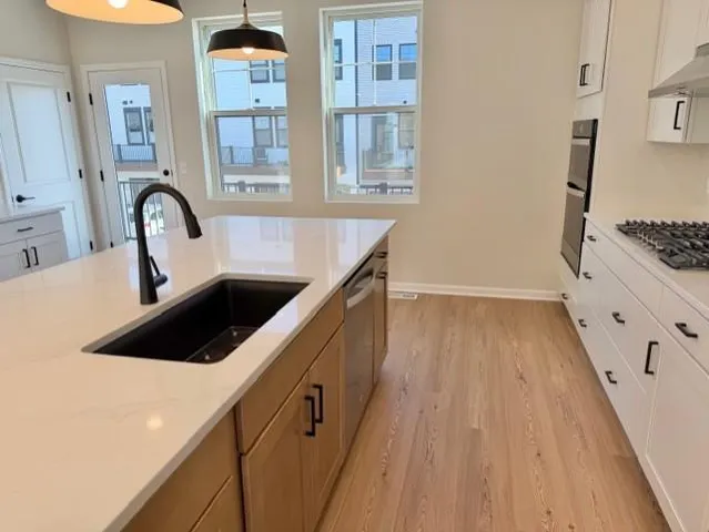 $844,990 | 906 South Woodlawn Avenue, Unit I, St. Paul, MN 55116