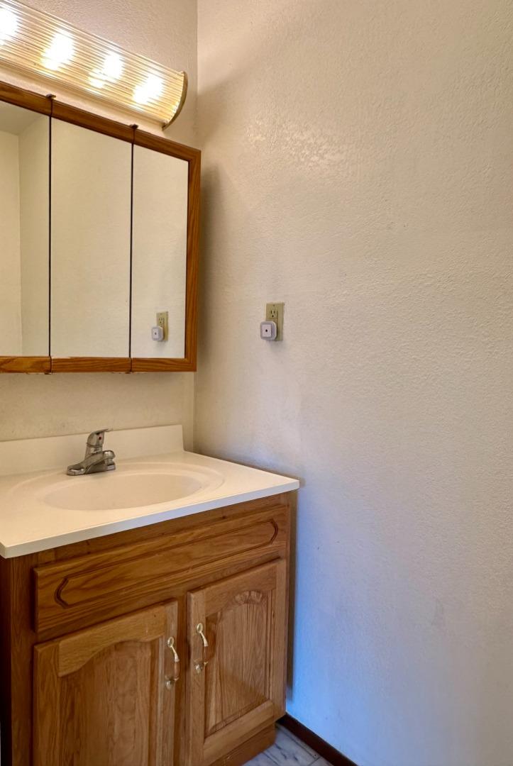 3038 Canyon Road Burlingame, CA 94010 - Photo 12 of 14