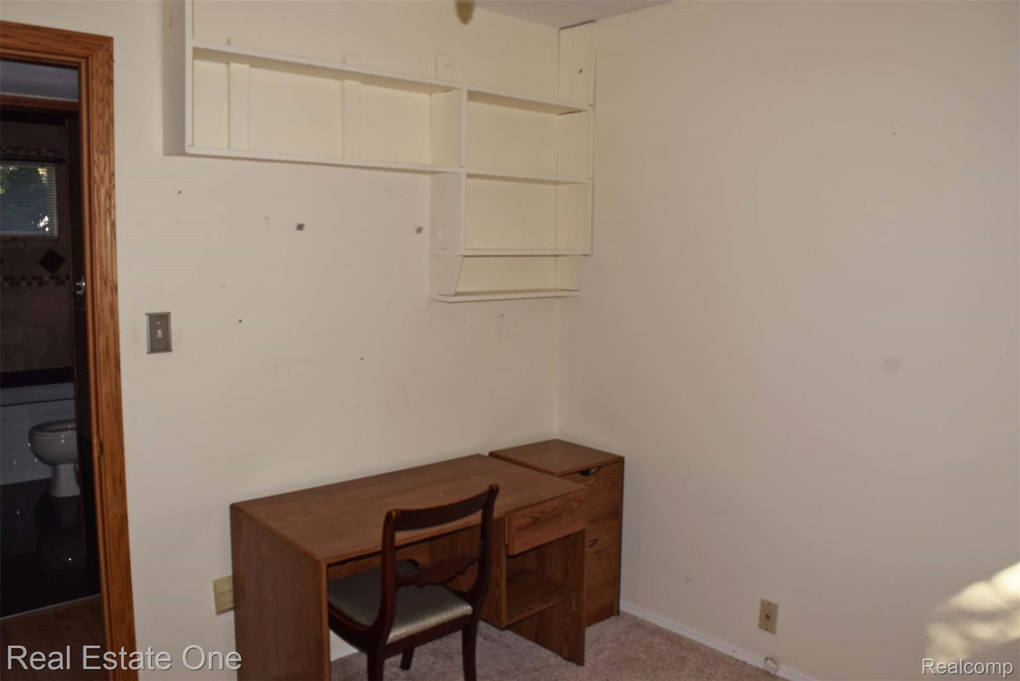 6310 Greer Road West Bloomfield, MI 48324 - Photo 15 of 33 Other view of bedroom 3.