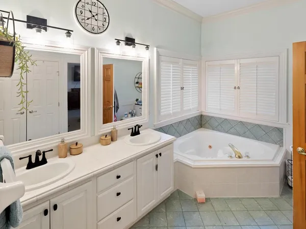 $799,900 | 1603 Goldenrod Court, Northfield, MN 55057