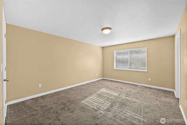 a view of a livingroom with a bathroom