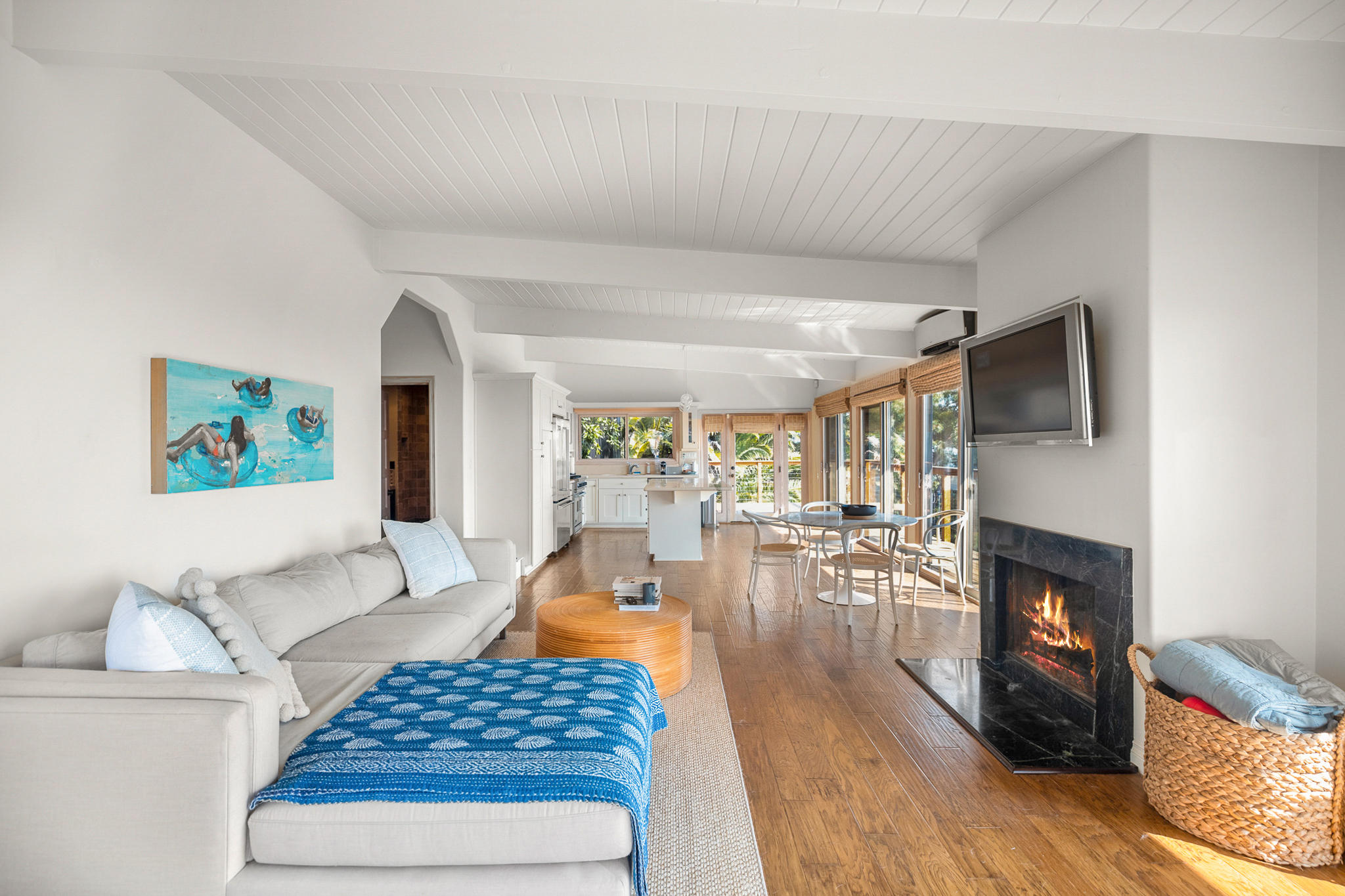 428 Toro Canyon Road Carpinteria, CA 93013 - Photo 11 of 23 13-8D5A0911-HDR