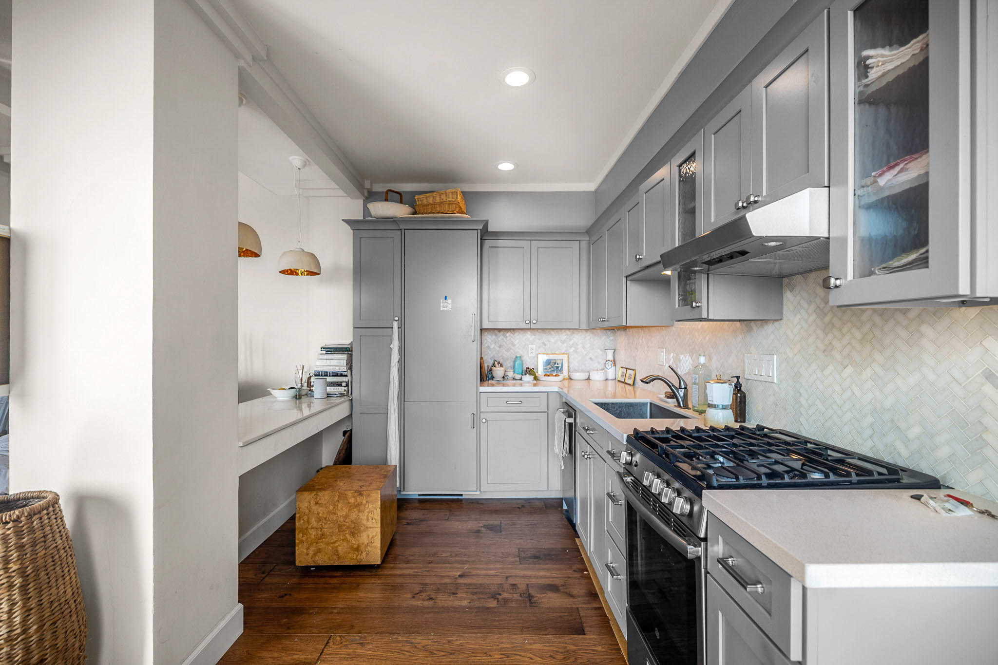 428 Toro Canyon Road Carpinteria, CA 93013 - Photo 9 of 23 21-8D5A0959-HDR