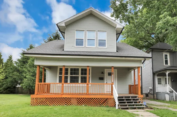 $170,000 | 1104 Blue Avenue, Zanesville, OH 43701