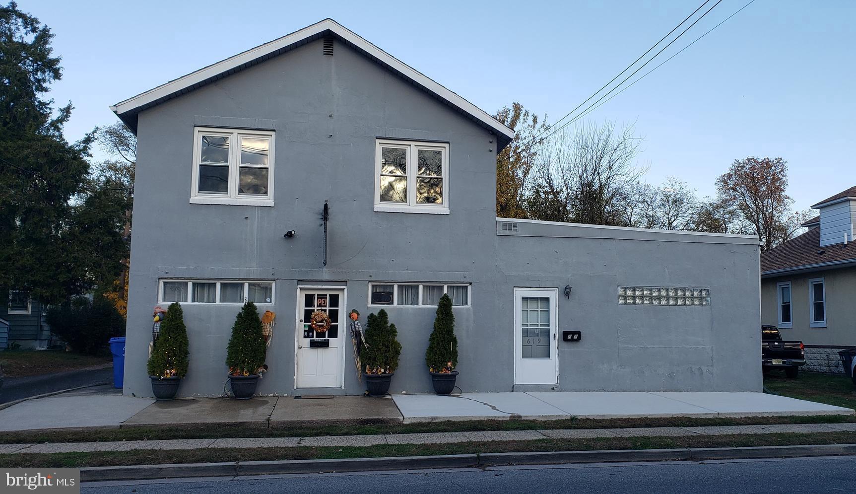 a view of a house with street
