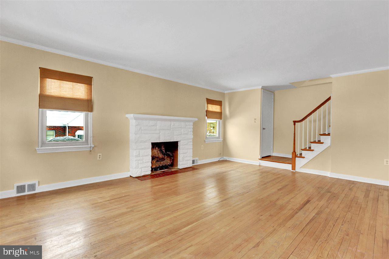 3767 Elder Road Harrisburg, PA 17111 - Photo 3 of 22 Gallery Image 3