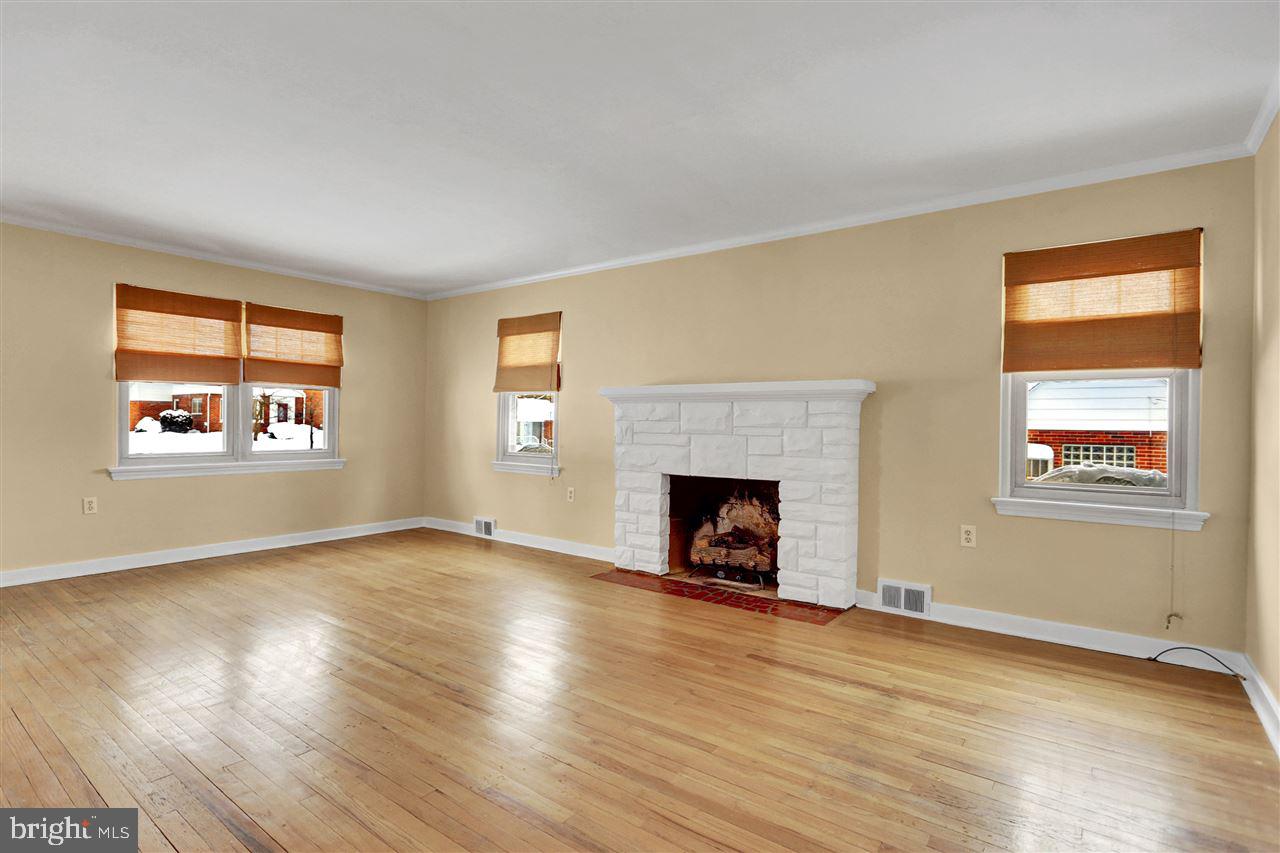 3767 Elder Road Harrisburg, PA 17111 - Photo 4 of 22 Gallery Image 4